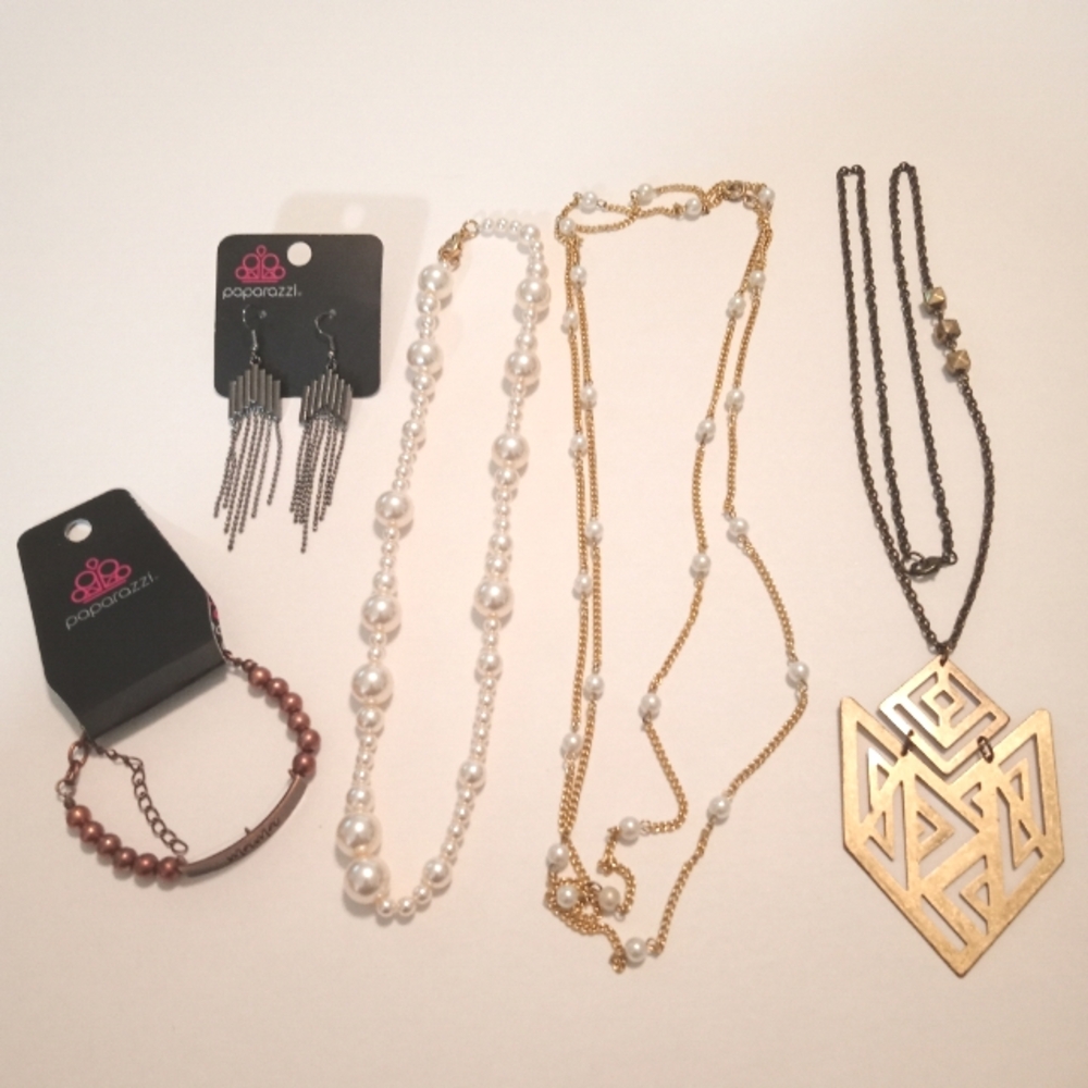 #224.   5 Piece Jewelry Bundle